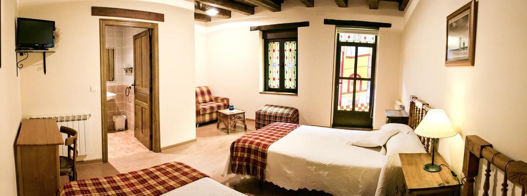 Hotel Rural El Habanero Destriana Exteriör bild