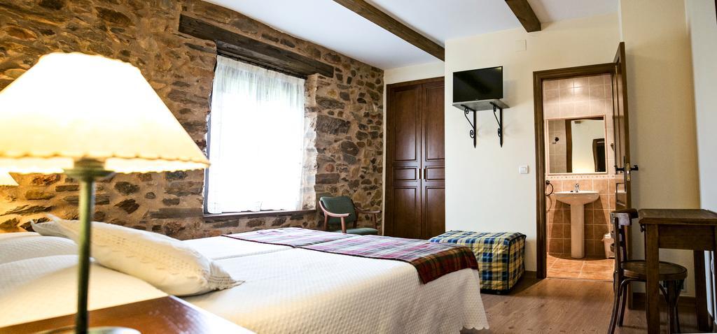 Hotel Rural El Habanero Destriana Exteriör bild
